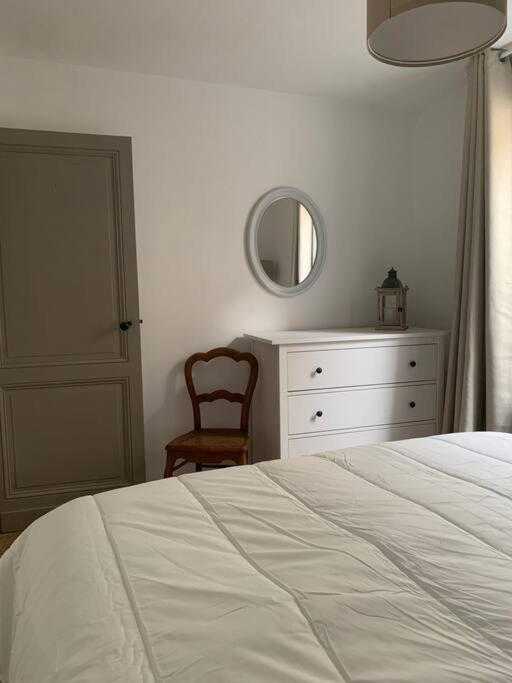 Gite La Petite Maison Guitres Bagian luar foto